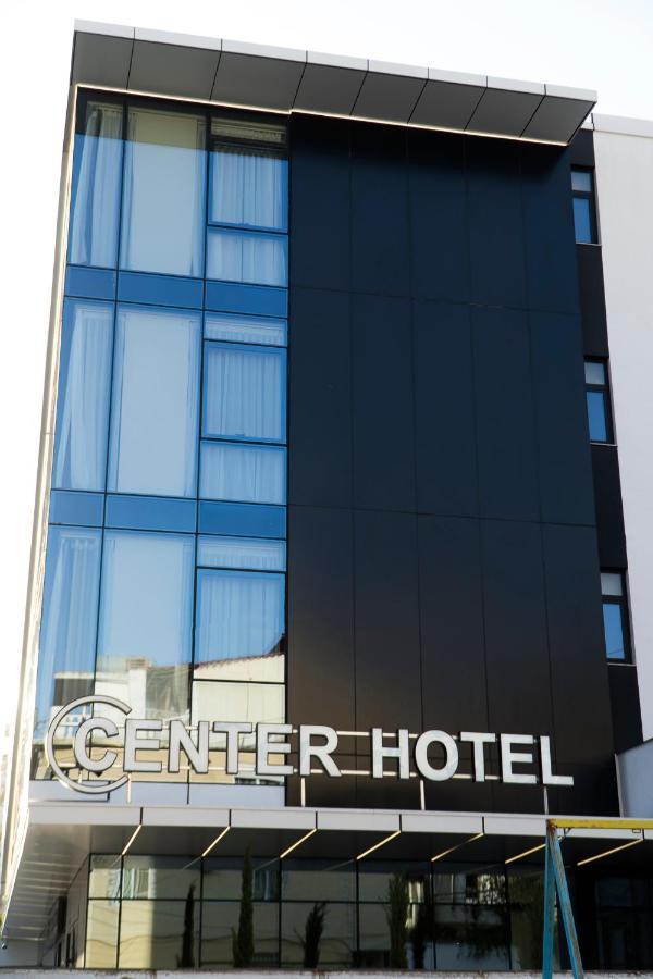Center Hotel Sarandë エクステリア 写真