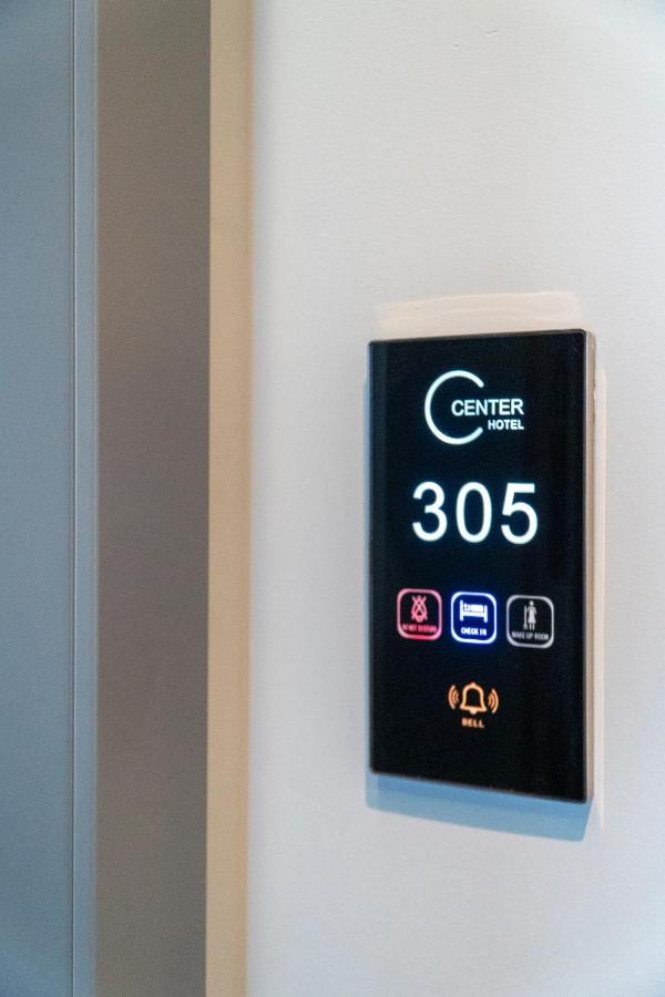 Center Hotel Sarandë エクステリア 写真