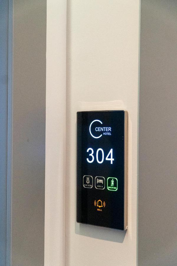Center Hotel Sarandë エクステリア 写真
